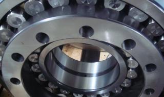 双列满装圆柱滚子轴承型号中c4表示游隙是多少 双列圆柱滚子轴承