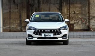 2013年福克斯三厢16自动油耗 新福克斯三厢油耗